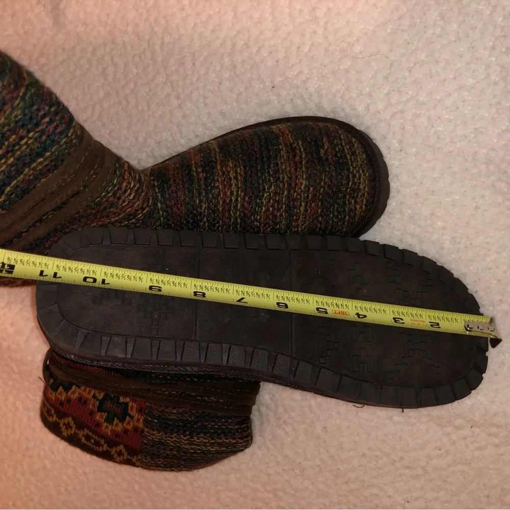 Muk Luks Women's Multicolor Knit Fall/ Winter Boots - Brown Trim